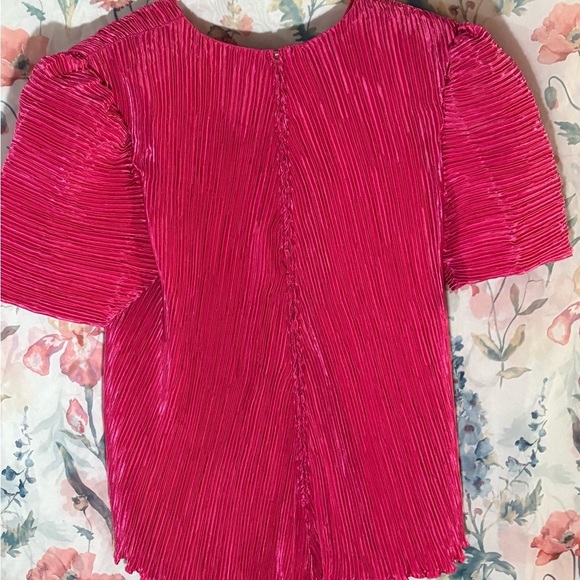 Vintage Elegant Pink Blouse with Bow Accents - Picture 8 of 11
